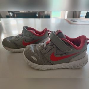 Nike toddler shoes